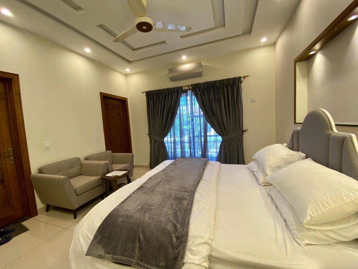 Luxury Guest House In Bahria Town Равалпинди Экстерьер фото