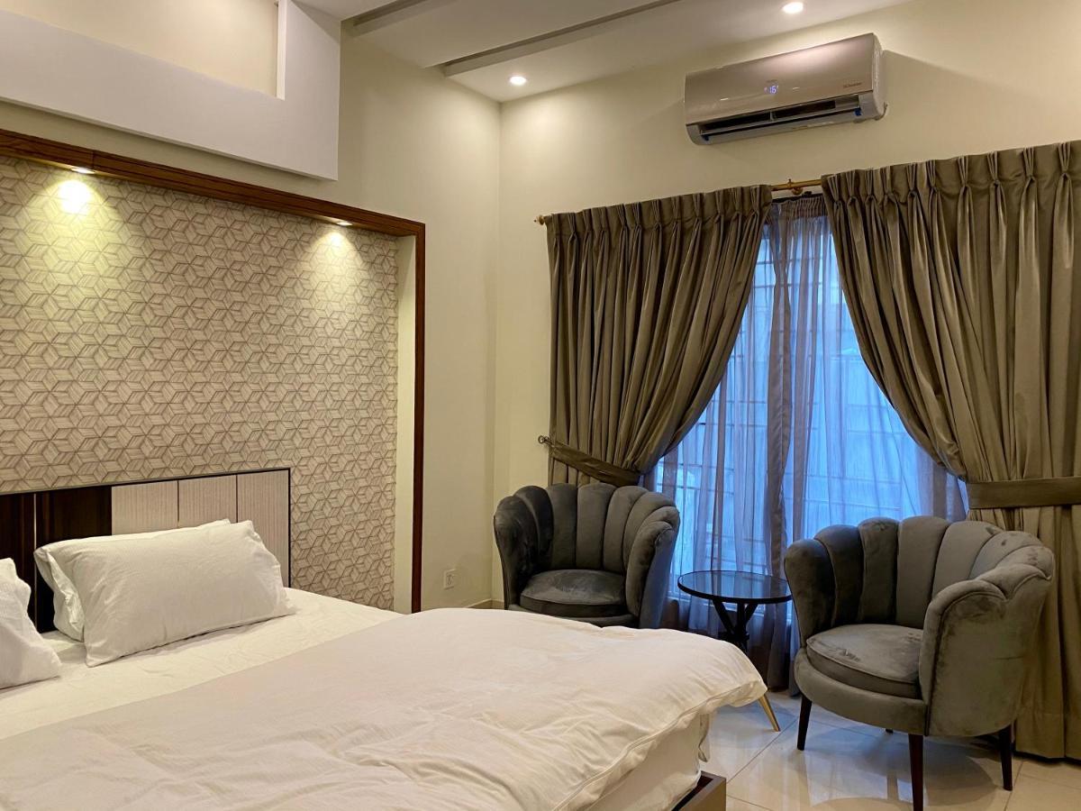 Luxury Guest House In Bahria Town Равалпинди Экстерьер фото
